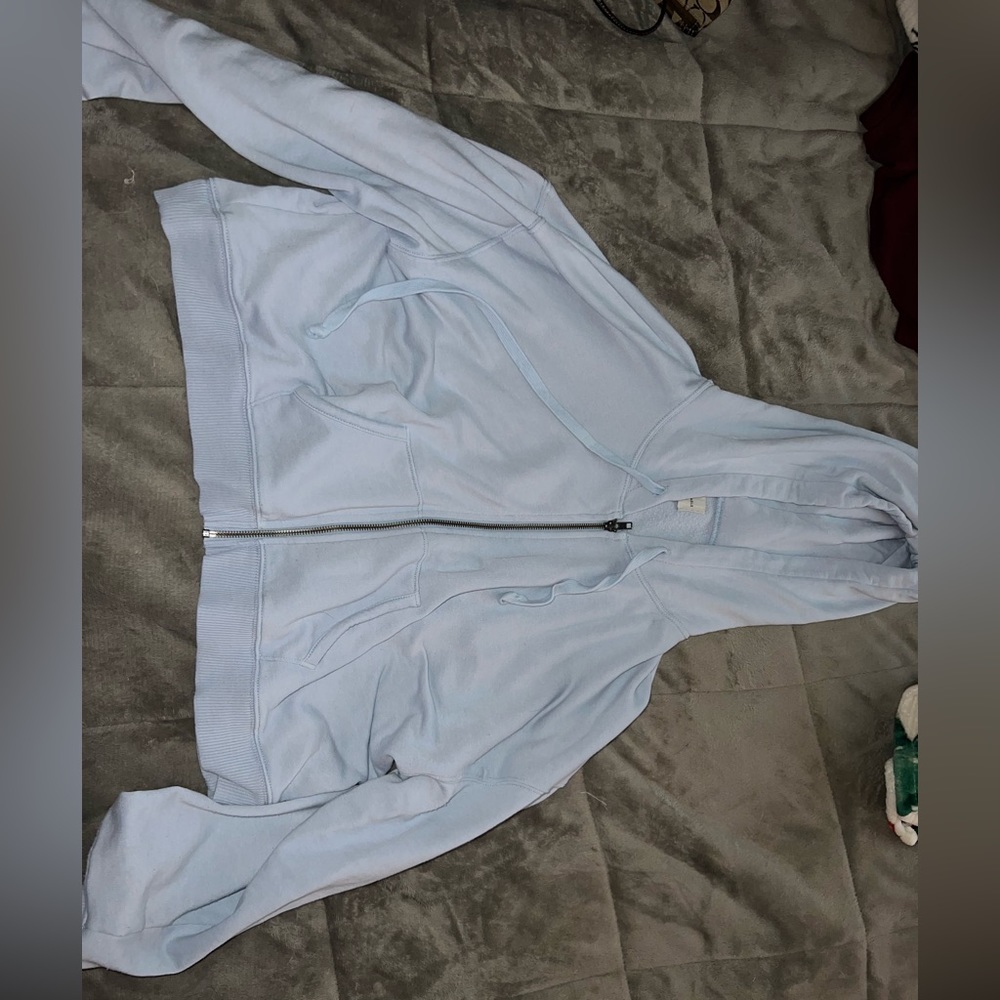 AE crop baby blue hoodie zip up size L